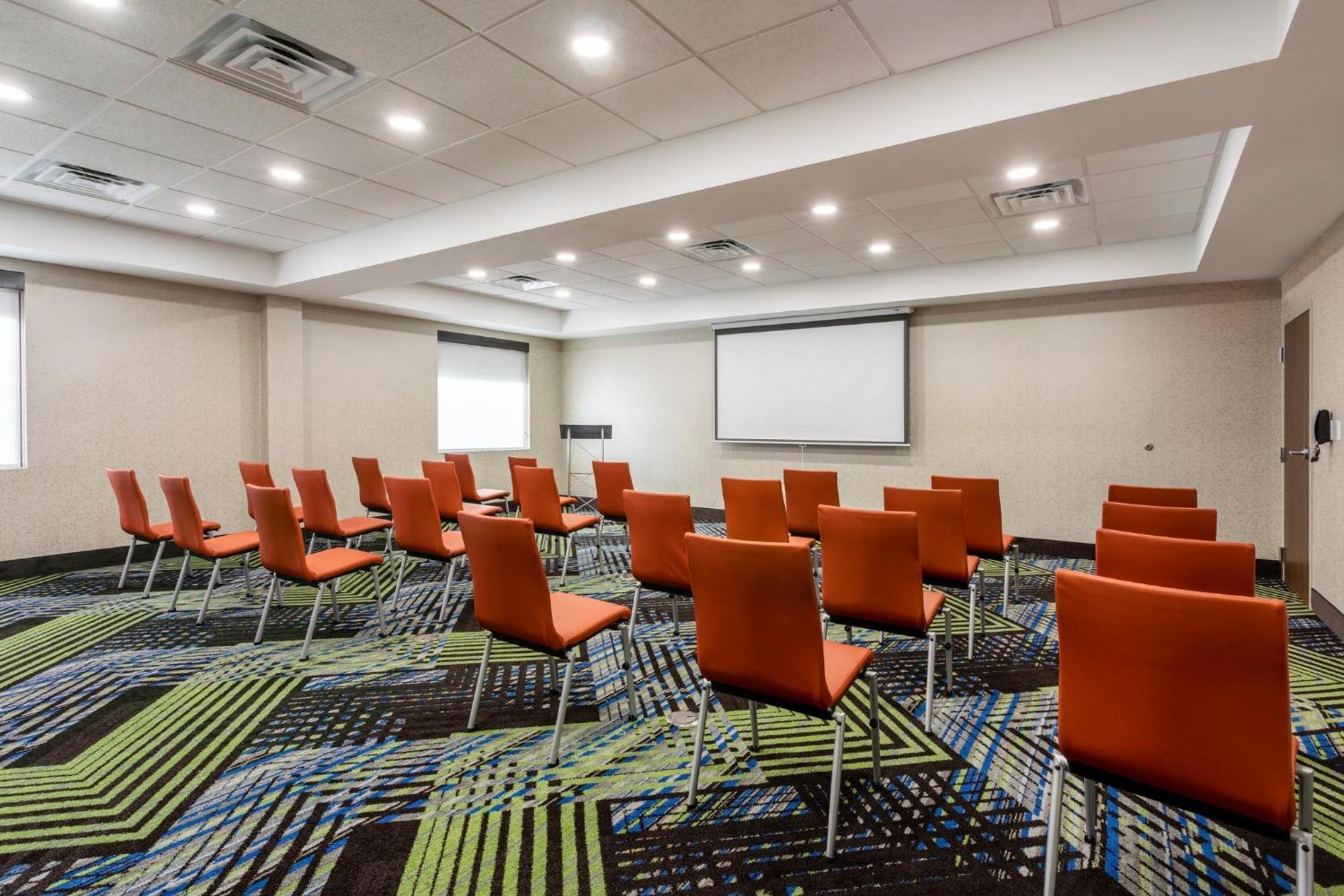 Holiday Inn Express & Suites - Miramar By Ihg Exterior photo